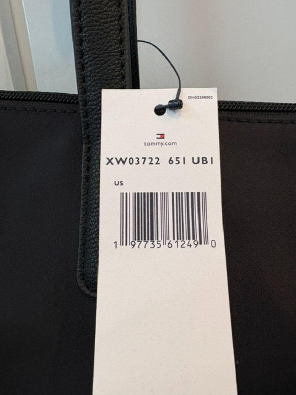 TOMMY HILFIGER navy blue nylon tote NWT - Picture 3 of 8
